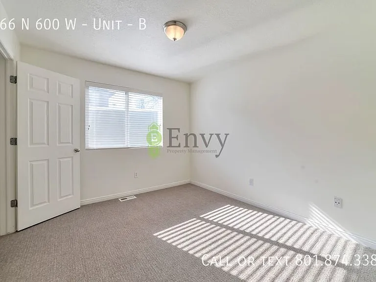 166 N 600 W #B — Photo 6