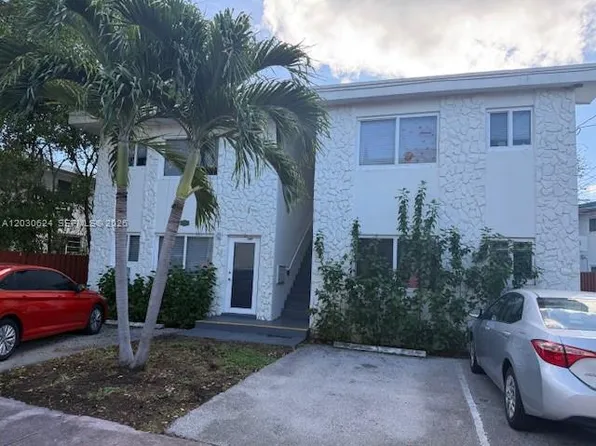 2006 Calais Dr #1, Miami Beach, FL 33141