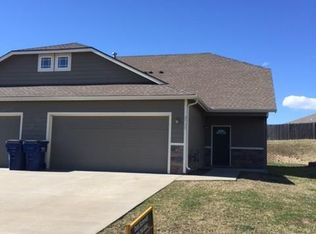 2737 Shadow Ridge Pl, Eudora, KS 66025