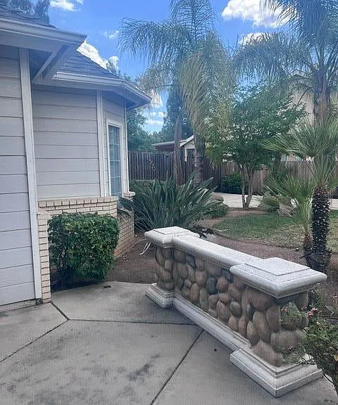 1877 E Turnberry Ave — Photo 4