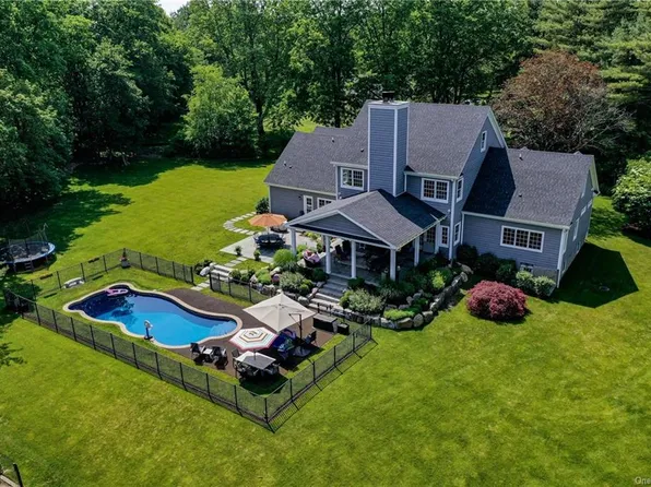 714 Old Kensico Rd, Thornwood, NY 10594