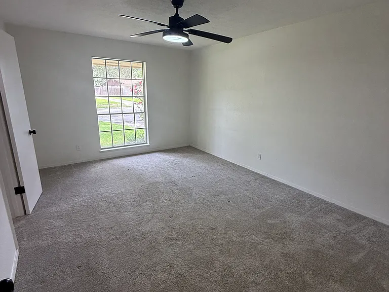 4637 Wilma Dr — Photo 17