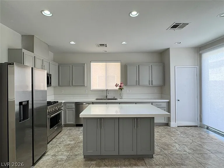 5352 Magnolia Crossing St — Photo 9