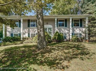 24 Nestling Wood Dr, Long Valley, NJ 07853