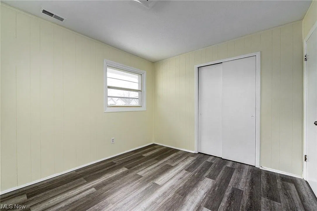3 bed, 1064 sqft, $1,950 — Photo 2