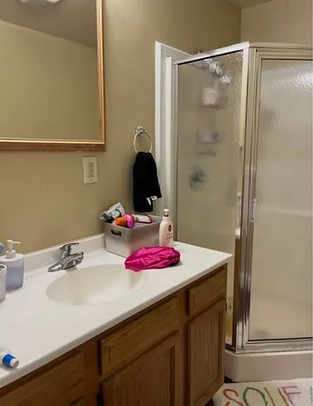 12 Riverside Dr #6077312951 — Photo 5