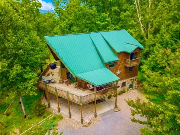 2261 Headrick Lead, Sevierville, TN 37862