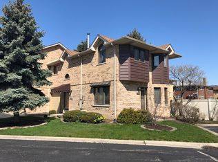 8930 Plainfield Rd, Brookfield, IL 60513