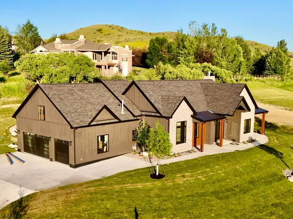 85 Powder Horn Rd, Sheridan, WY 82801