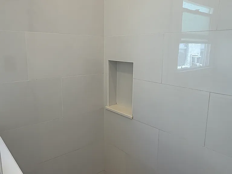 163 N La Peer Dr #C — Photo 26