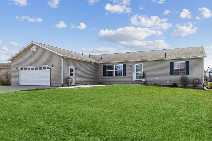 831 Milford St, Marengo, IA 52301 Zillow