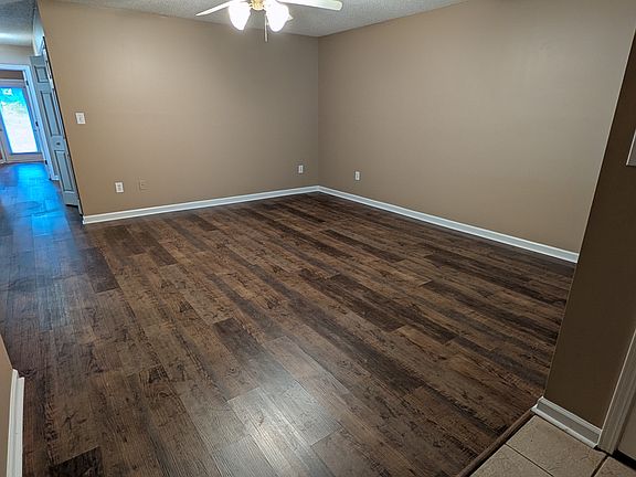 5th image of 409 4th St SW APT D4