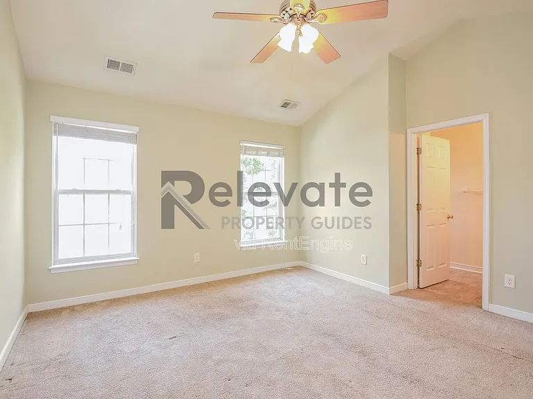 5504 Springwater Ln — Photo 13