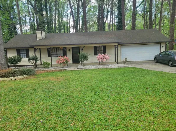 4148 Silver Hill Ct, Snellville, GA 30039