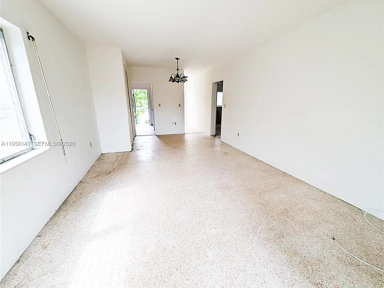1590 NE 127th St #206 — Photo 8