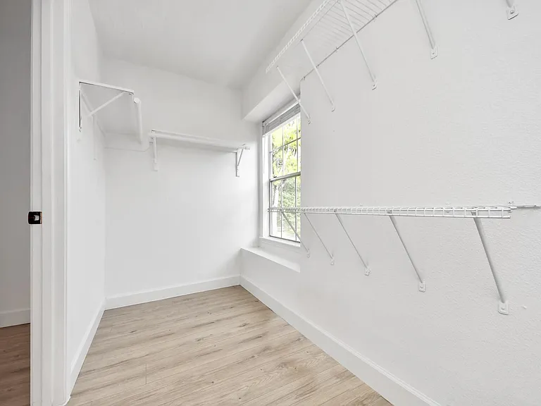 13515 Scarab Dr — Photo 22