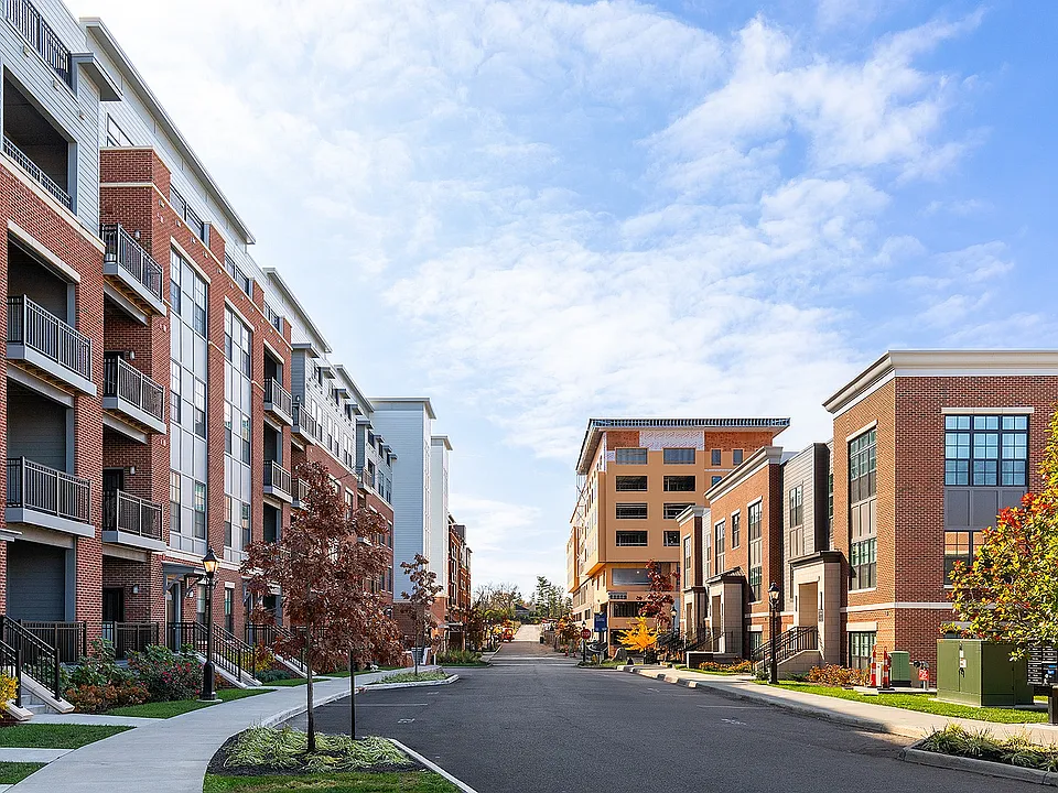 MQ Exterior