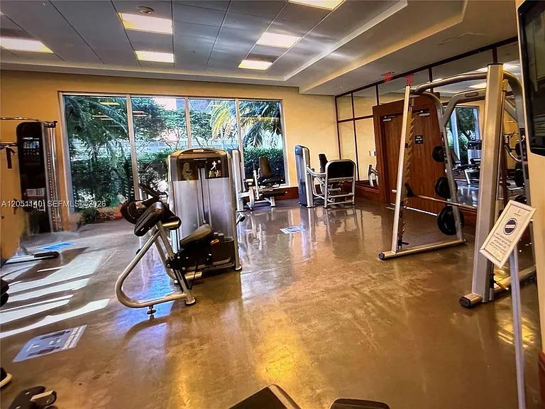 1050 Brickell Ave #2018 — Photo 3