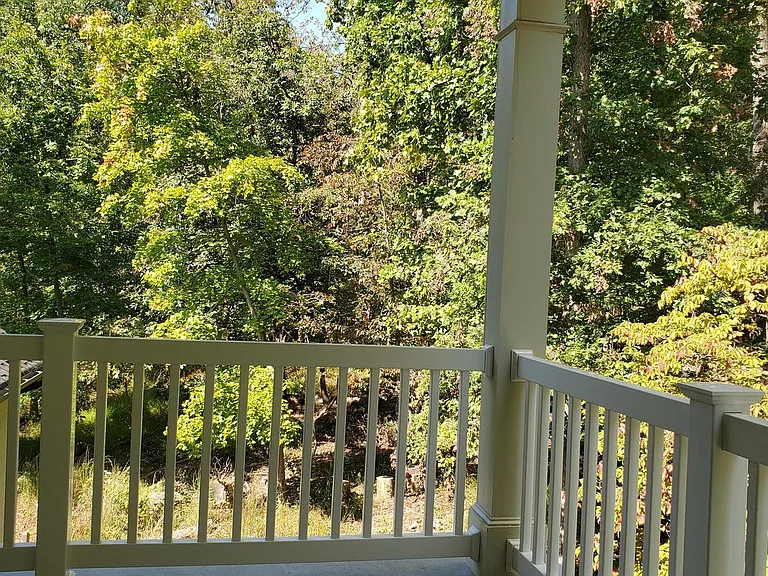 411 Greenebaum Ln — Photo 26