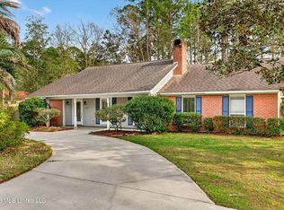 8359 Makiki Dr, Diamondhead, MS 39525