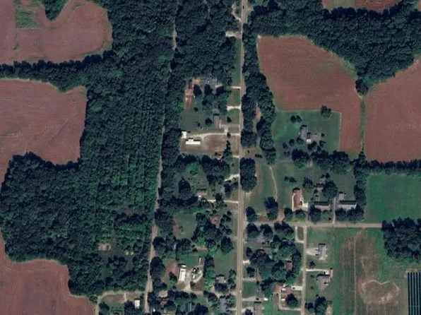 10375 Highway 641 N, Puryear, TN 38251