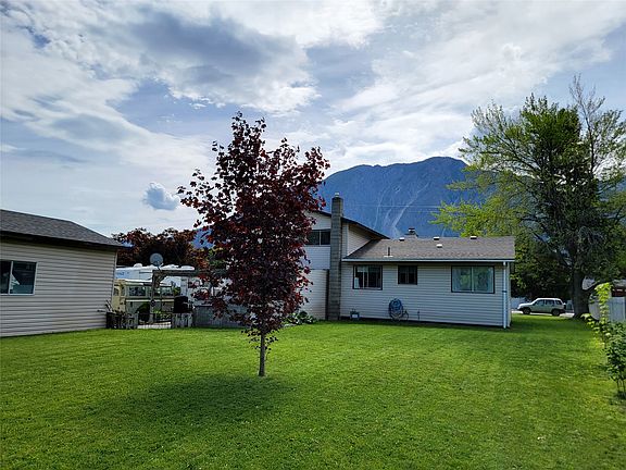 3rd image of 430 2nd Ave