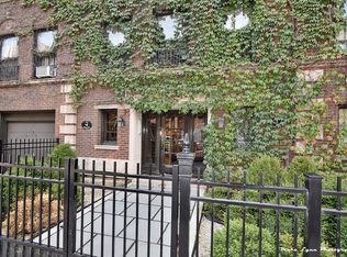 559 W Roscoe St #2E, Chicago, IL 60657