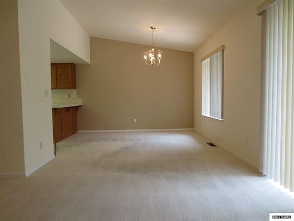 4th image of 270 Nicole Dr