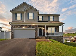 612 Setter Ln, Clairton, PA 15025