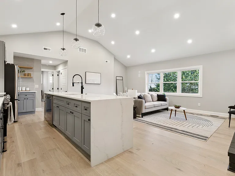 405 Meadowhurst Ln — Photo 5