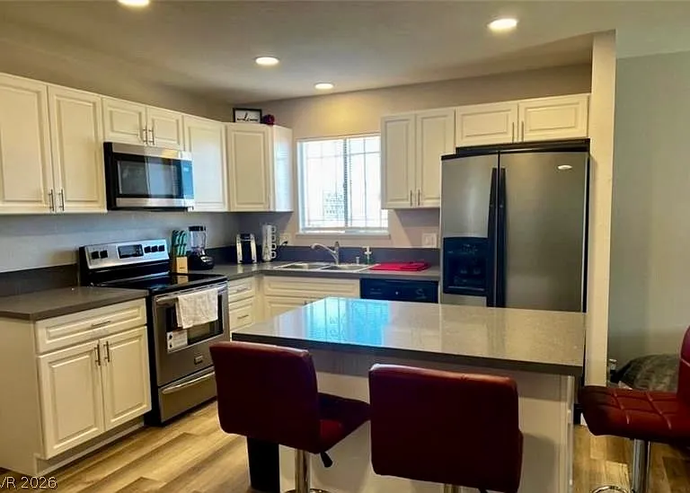 6401 Evergreen Ave — Photo 1