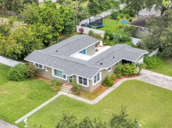 1430 Phyllis St, Lakeland, FL 33803
