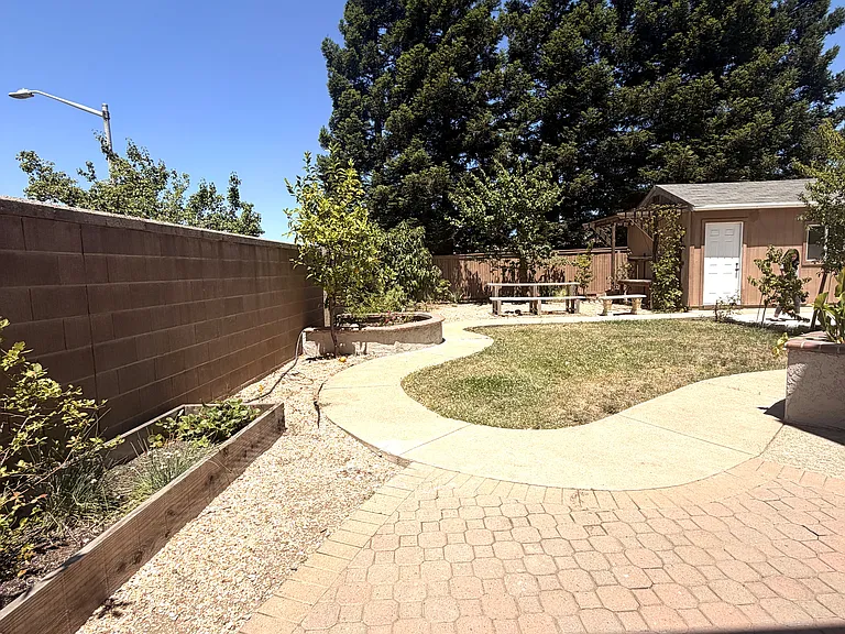 1801 Talon Rd — Photo 46
