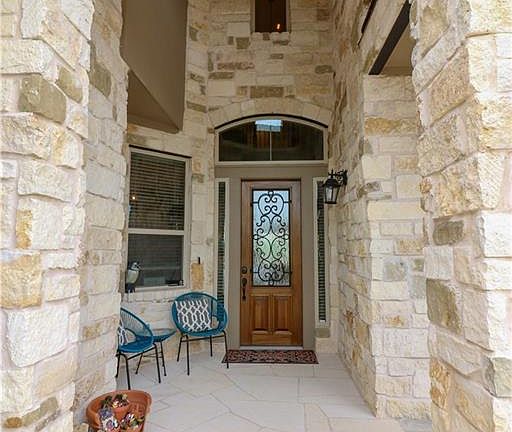 3rd image of 2217 Cactus Valley Dr
