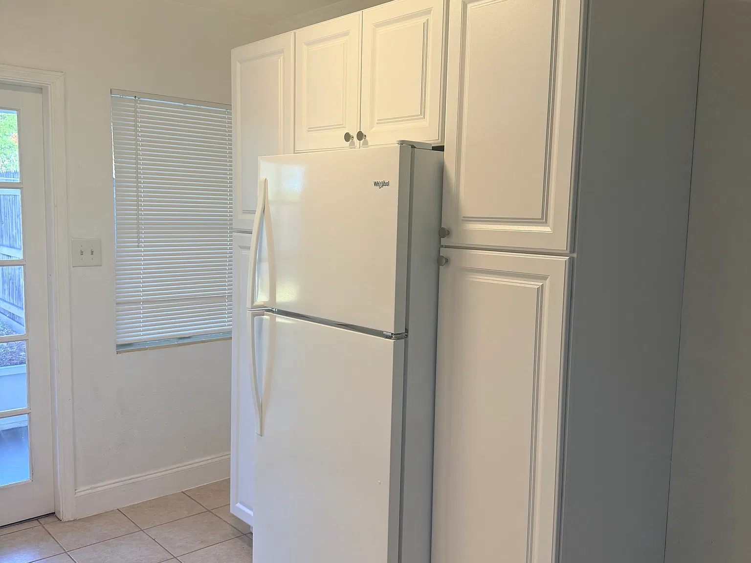 2 bed, 725 sqft, $1,500 — Photo 3