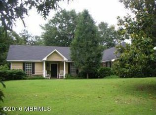 5569 Arrow Lake Dr, Meridian, MS 39301