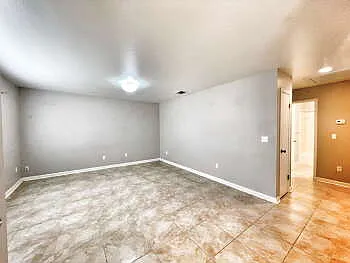 2 bed, 888 sqft, $1,150 — Photo 3