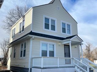 8443 Chalfonte St, Detroit, MI 48238