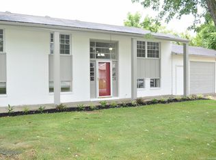 703 Navajo Dr, New Albany, IN 47150