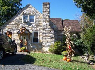 1043 Morgans Mill Rd, Vinton, VA 24179