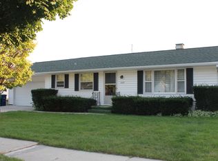 1059 Shadow Lane, Green Bay, WI 54313