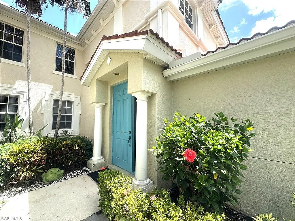 3 bed, 2.0 bath, 2170 sqft, $6,000 — Photo 2
