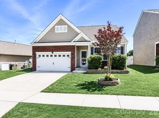 180 N Cromwell Dr, Mooresville, NC 28115