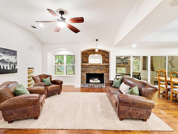 2nd image of 9902 Galway Dr