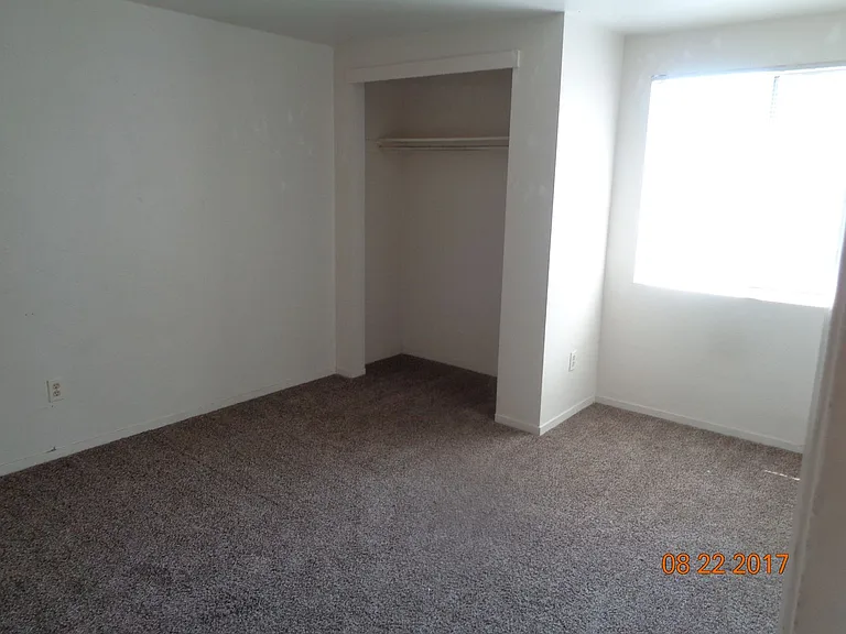 1205 Duke Dr — Photo 28