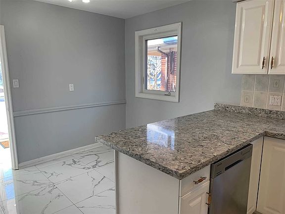 3rd image of 154 Northwood Dr