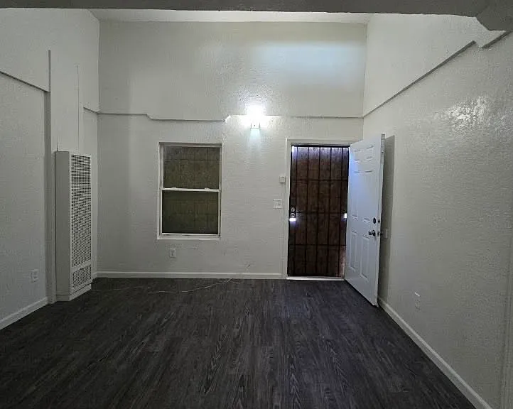 1332 N St — Photo 6