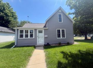 328 11th St, Boone, IA 50036
