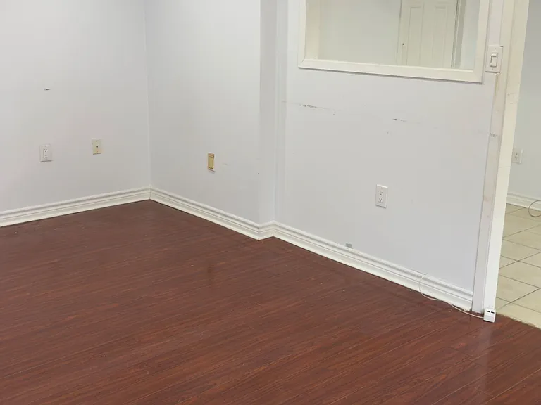 37 Rotherglen Rd N #BASEMENT — Photo 5