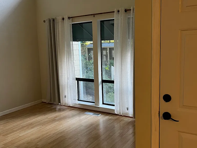 901 Russell Ave #115 — Photo 5